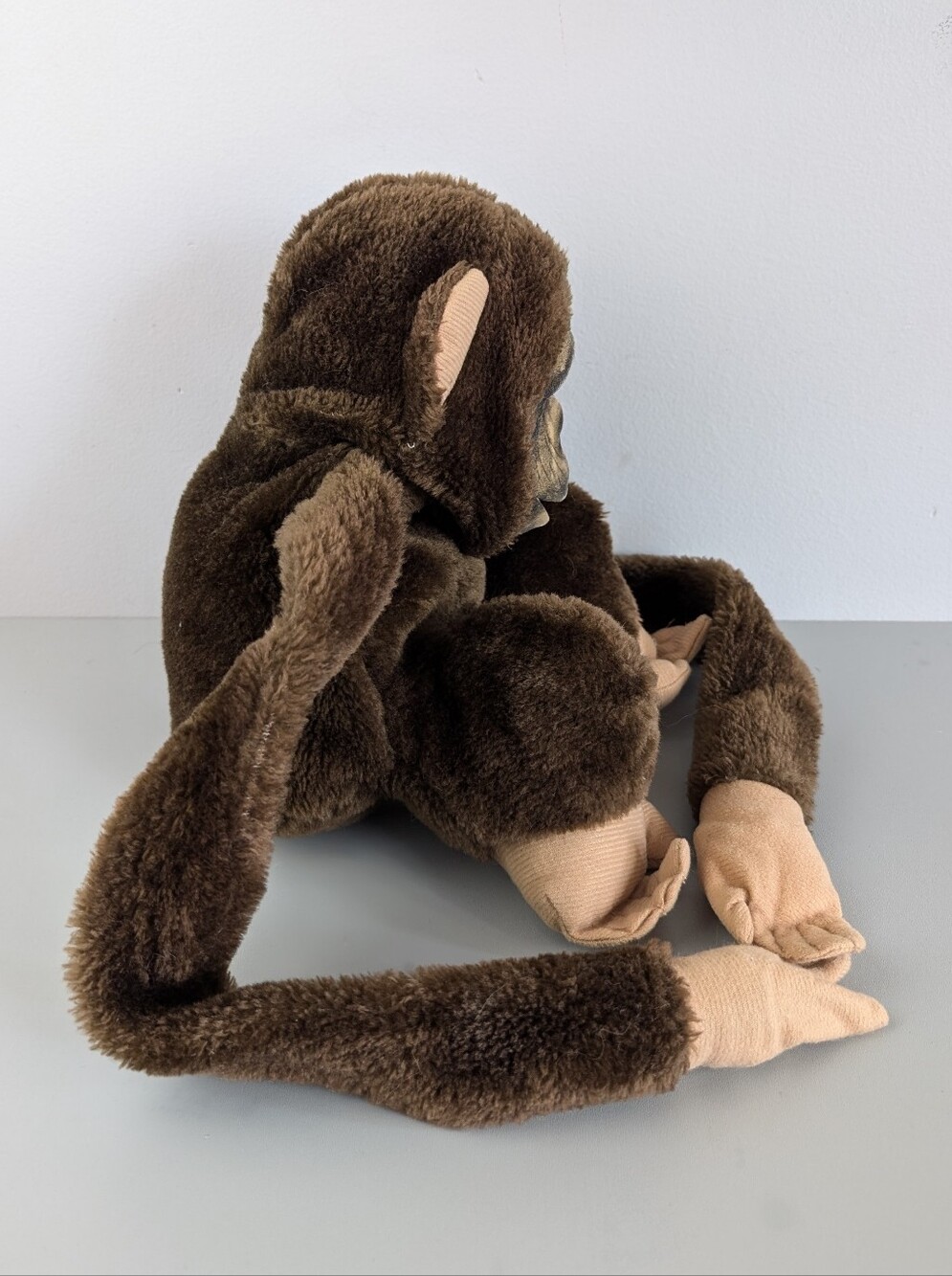 Vintage Hosung Plush Chimp Hand Puppet w Flocked Vinyl Face, Long Arms, Squeaker - Picture 8 of 14
